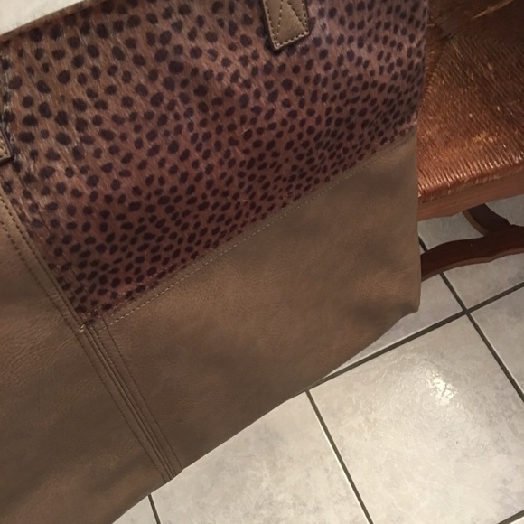 Cute Handbag - Picture 3 of 3